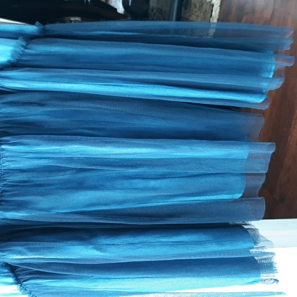 Dress - Picture 5 of 9